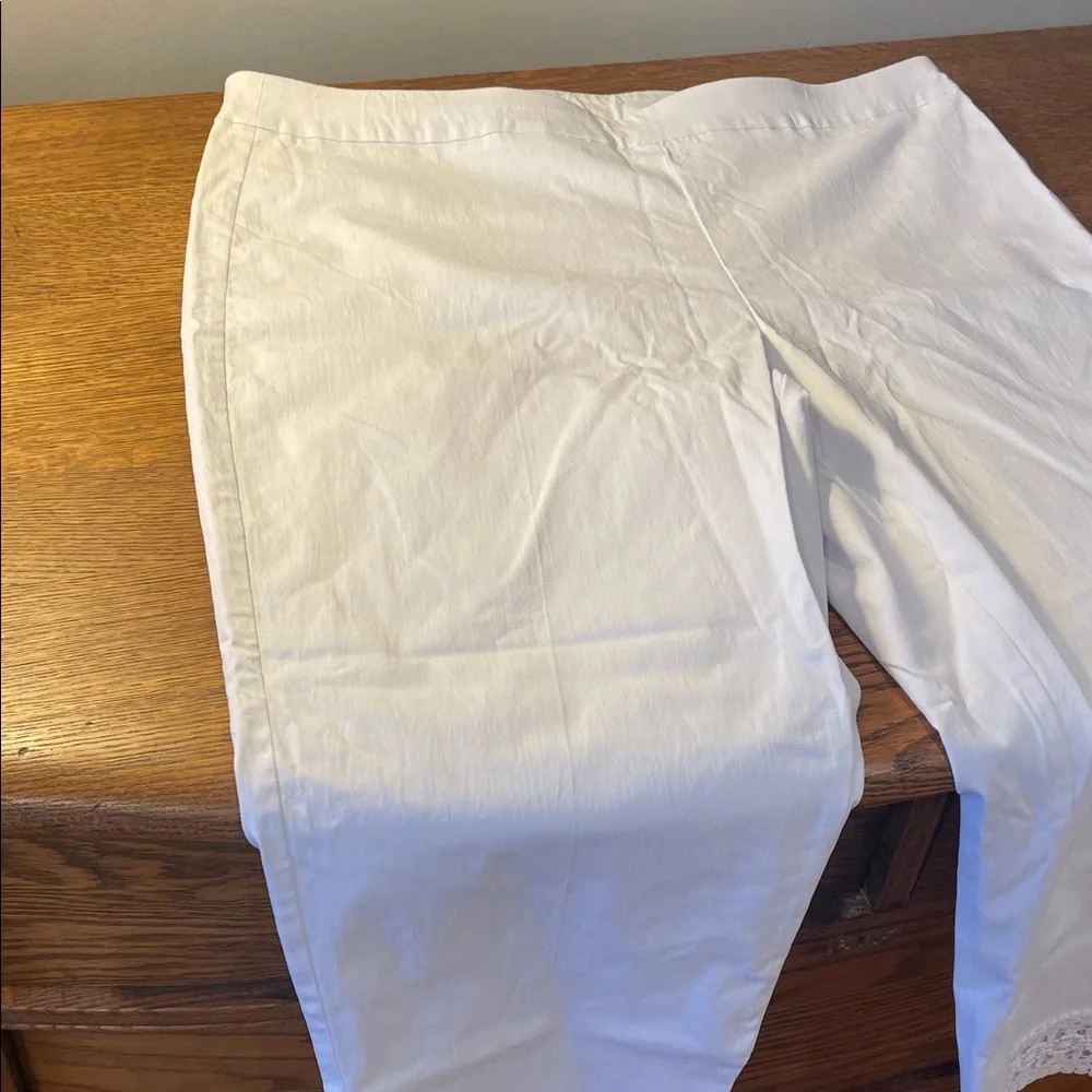 Zac & Rachel Crisp White Apparel - Picture 5 of 5